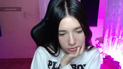 Snapshot of valeria_mendozza chatting on 5, 2, 2025 online show from 5, 2, 2025