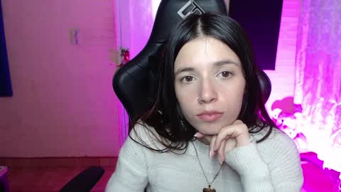 Snapshot of valeria_mendozza chatting on 6, 2, 2025 online show from 6, 2, 2025