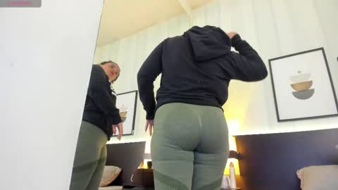 Valeria online show from 22, 2, 2025