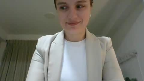 Snapshot of valeriafrannco chatting on 7, 10, 2025 valeriafrannco online show from 7, 10, 2025