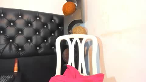 Snapshot of valeriapinkk chatting on 24, 4, 2026 valeriapinkk online show from 24, 4, 2026