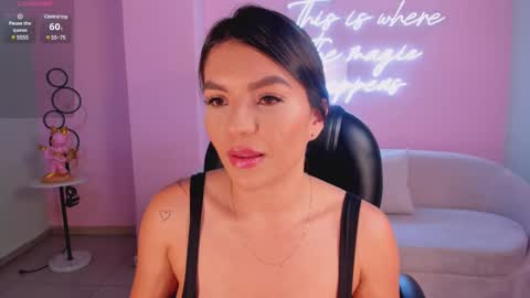 Snapshot of valeriaroldanx chatting on 25, 2, 2025 Valeria online show from 25, 2, 2025