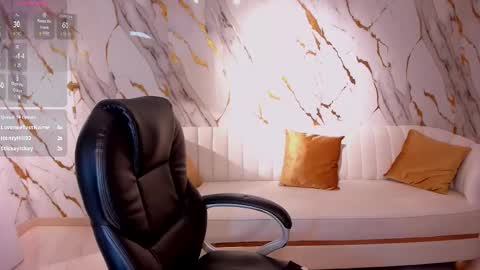 Snapshot of valeriaroldanx chatting on 8, 3, 2025 Valeria online show from 8, 3, 2025