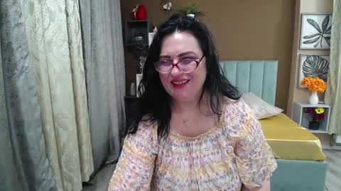 valeriasmiths online show from 31, 5, 2026