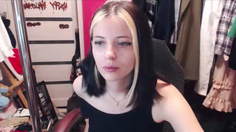 Snapshot of valeriaxkiss chatting on 11, 3, 2025 ValeriaXKiss online show from 11, 3, 2025