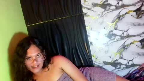 Snapshot of valerie_lure chatting on 5, 7, 2026 addy online show from 5, 7, 2026