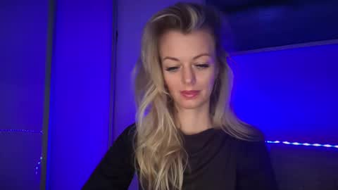 Valerie  online show from 28, 4, 2026