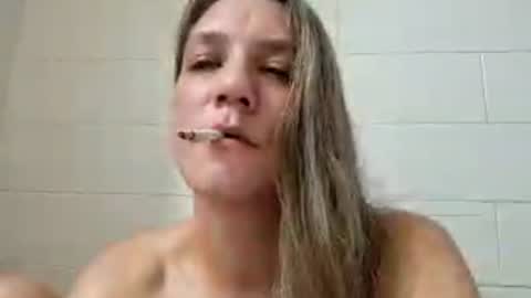 Snapshot of valerierayne13 chatting on 7, 7, 2026 ValerieRayne online show from 7, 7, 2026