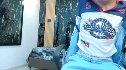 Snapshot of valerihot_1 chatting on 7, 6, 2026 VALERIO online show from 7, 6, 2026