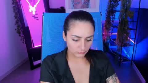 Snapshot of valeriiemills chatting on 10, 9, 2025 Valerie online show from 10, 9, 2025