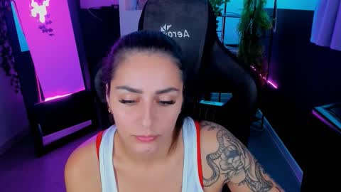 Snapshot of valeriiemills chatting on 25, 9, 2025 Valerie online show from 25, 9, 2025
