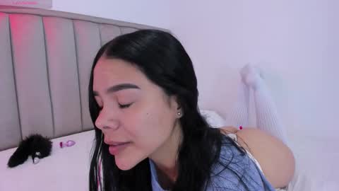 Cris  online show from 8, 10, 2025