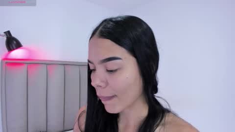 Cris  online show from 4, 12, 2025