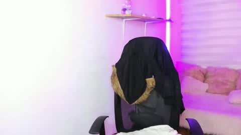 valery_bonnet1 online show from 10, 11, 2025