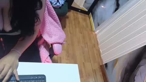 valery cute 18 online show from 9, 1, 2026