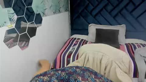 VALERY MORE online show from 4, 11, 2025