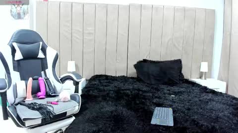 Snapshot of valery_slim18 chatting on 4, 3, 2026 valery online show from 4, 3, 2026