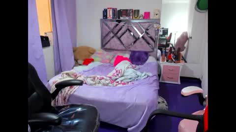 Snapshot of valery_taylor_1 chatting on 8, 6, 2026 valery online show from 8, 6, 2026