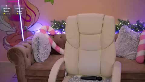 V A L E R Y  M U R online show from 17, 12, 2025