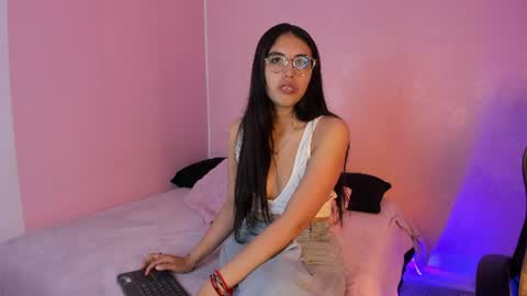 Snapshot of valk_diaz chatting on 5, 7, 2026 Valk online show from 5, 7, 2026