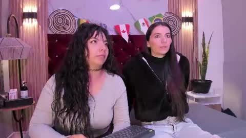 Snapshot of valkiria_and_dione chatting on 7, 7, 2026 Valkiria and Dione online show from 7, 7, 2026
