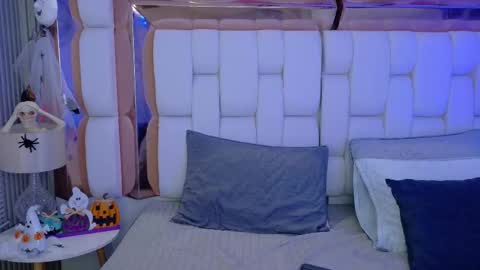 Valkiria moore  online show from 22, 10, 2025