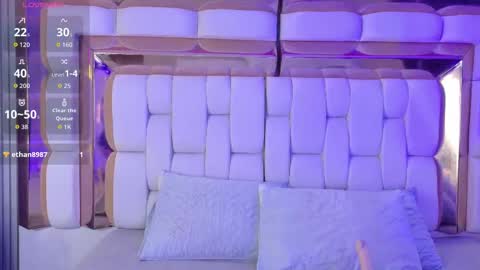 Valkiria moore  online show from 12, 1, 2026