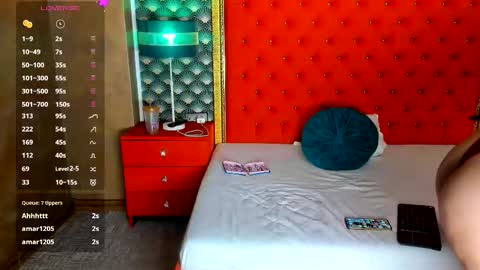 Valerie Val V online show from 18, 12, 2025