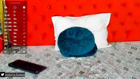 Valerie Val V online show from 11, 2, 2026