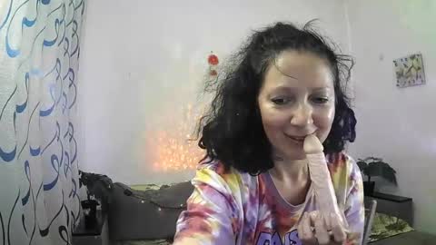 Snapshot of valleriwind chatting on 28, 6, 2026 ValleriWind online show from 28, 6, 2026