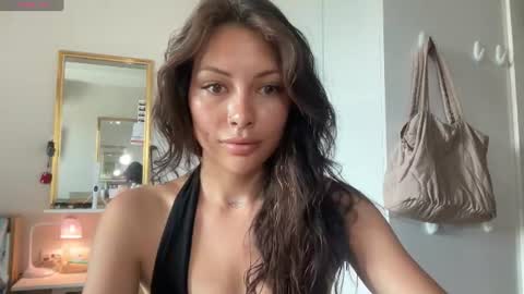 Snapshot of valorant_girl chatting on 19, 6, 2026 Little Devil online show from 19, 6, 2026