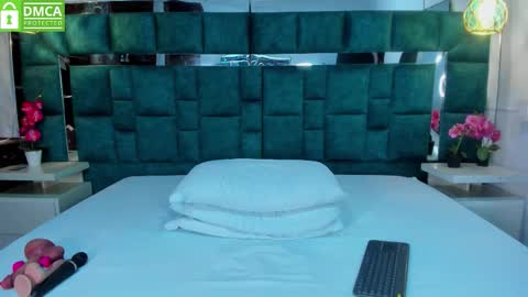 valtira nova online show from 9, 10, 2025