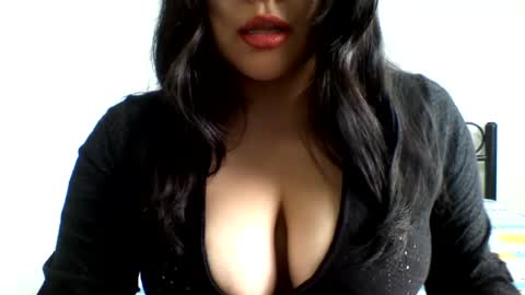 Snapshot of valuluv chatting on 23, 6, 2026 ValuLuv online show from 23, 6, 2026