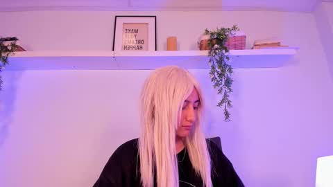 vamp  online show from 23, 10, 2025