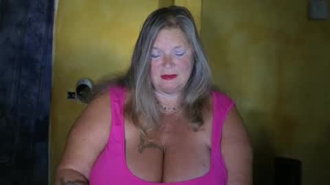 Snapshot of vampwoman chatting on 12, 5, 2026 vampwoman online show from 12, 5, 2026