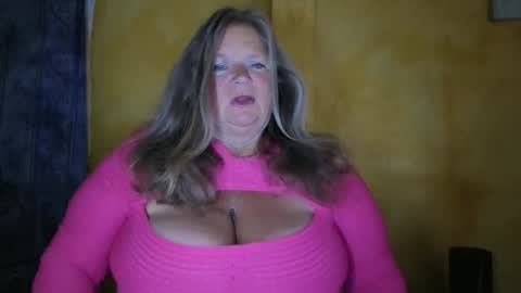 Snapshot of vampwoman chatting on 13, 5, 2026 vampwoman online show from 13, 5, 2026
