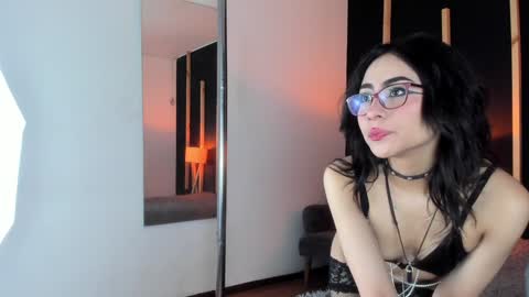 Snapshot of vampy_dolll chatting on 21, 12, 2024 vampy_dolll online show from 21, 12, 2024