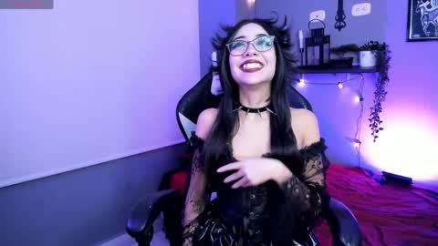 vampy_dolll online show from 17, 4, 2026