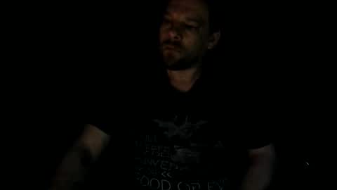 Snapshot of vandonh chatting on 7, 4, 2026 vandonh online show from 7, 4, 2026