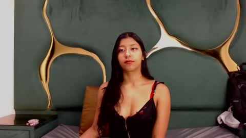 Snapshot of vanelin18 chatting on 13, 1, 2025 Vane online show from 13, 1, 2025