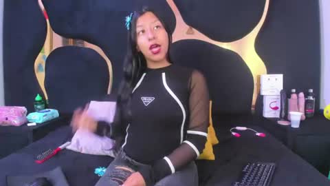 Snapshot of vanelin18 chatting on 9, 7, 2026 Vane online show from 9, 7, 2026
