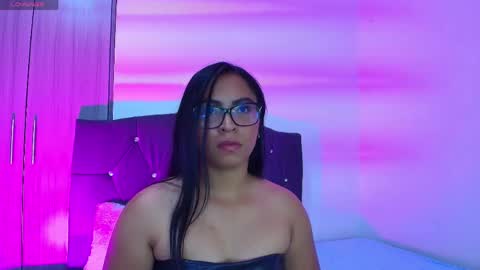 Snapshot of vanesaa__star chatting on 21, 5, 2026 Vanesa online show from 21, 5, 2026