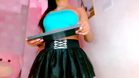 VANESSA BRETT online show from 27, 12, 2024