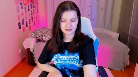 Vanessa online show from 2, 2, 2025