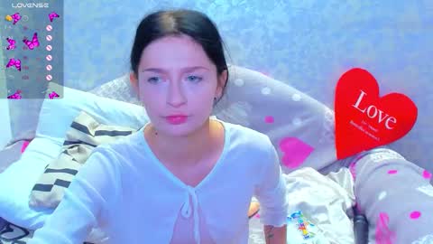 Snapshot of vanessa_florence chatting on 18, 9, 2025 RUSSIAN BARBIE BABE online show from 18, 9, 2025