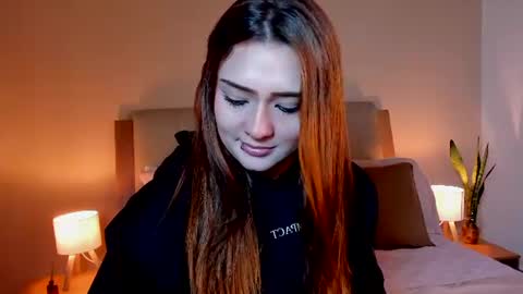 Snapshot of vanessa_foxyy chatting on 19, 6, 2026 vanessa_foxyy online show from 19, 6, 2026