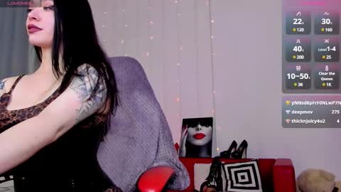 Snapshot of vanessa_ives chatting on 9, 3, 2025 Vanessa online show from 9, 3, 2025