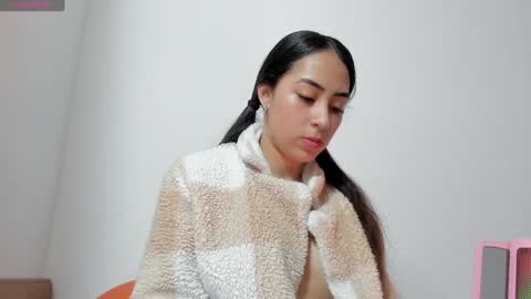 Snapshot of vanessaadol chatting on 4, 1, 2025 vanessaadol online show from 4, 1, 2025