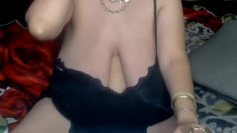 Snapshot of vanessaboobsx1 chatting on 30, 12, 2024 Vanessa HUGE BOOBS online show from 30, 12, 2024