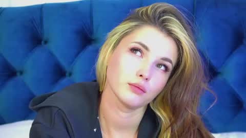 Vanessa online show from 3, 6, 2026